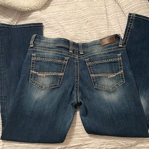 BKE Dakota 33x31 1/2